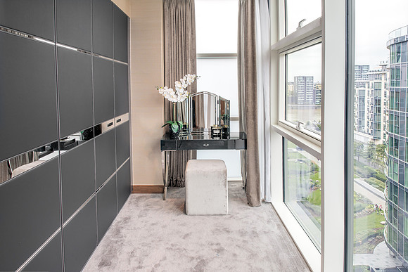 Leia Battersea Reach-38